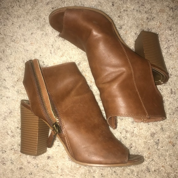 Madden Girl Heels - Picture 3 of 5